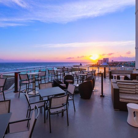 Springhill Suites By Marriott Panama City Beach Beachfront Exteriör bild