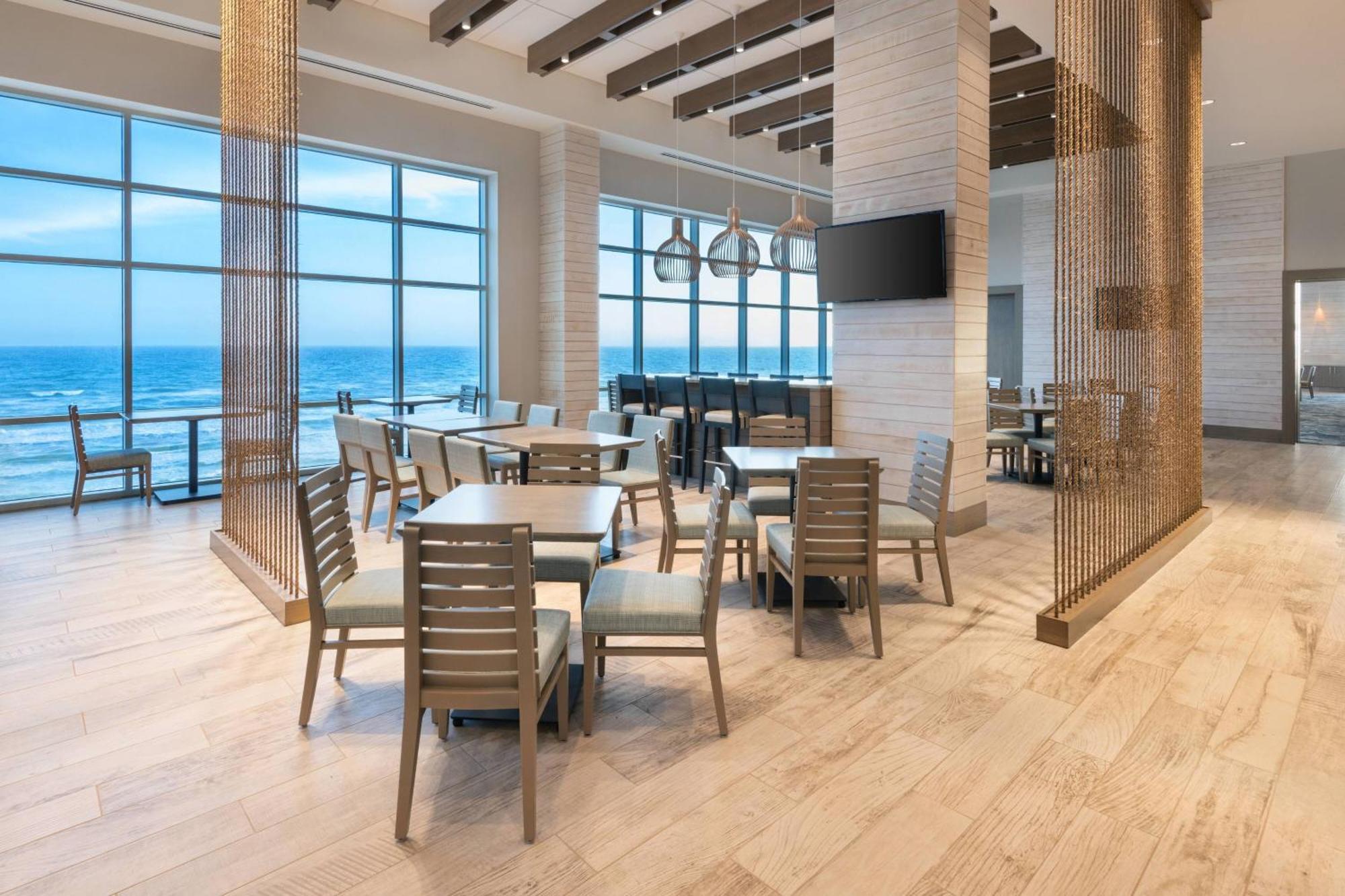 Springhill Suites By Marriott Panama City Beach Beachfront Exteriör bild