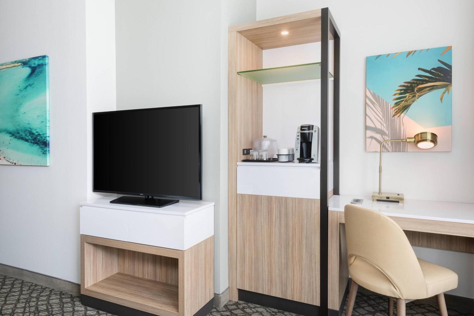 Springhill Suites By Marriott Panama City Beach Beachfront Exteriör bild