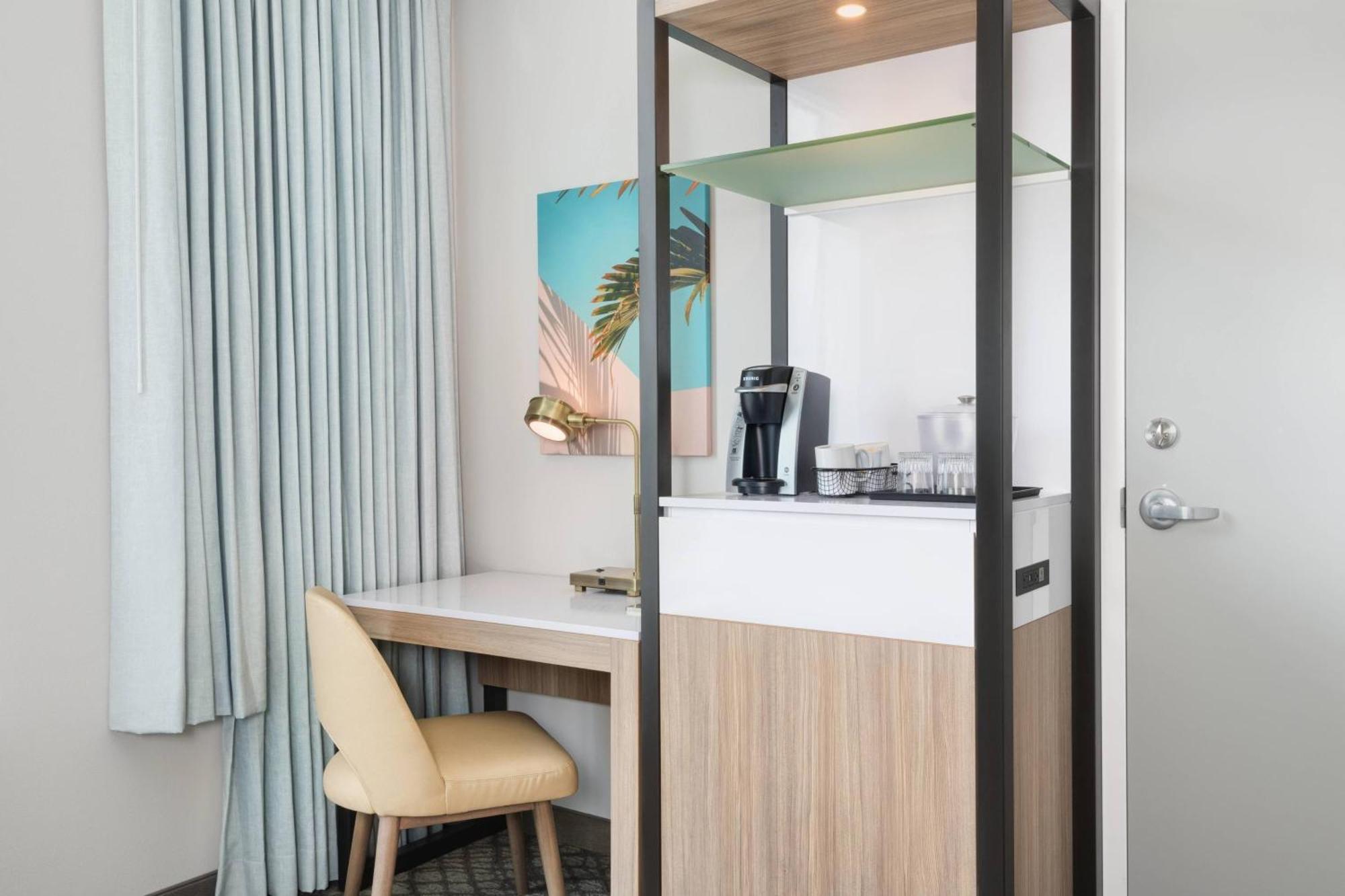 Springhill Suites By Marriott Panama City Beach Beachfront Exteriör bild